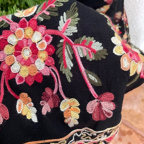 LIV LOS ANGELES Women’s Black Floral Embroidered Wide Leg Boho Style Pants - Picture 3 of 7